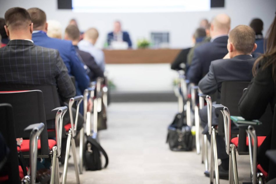 Meeting e congressi in Puglia: dove le idee incontrano l’orizzonte