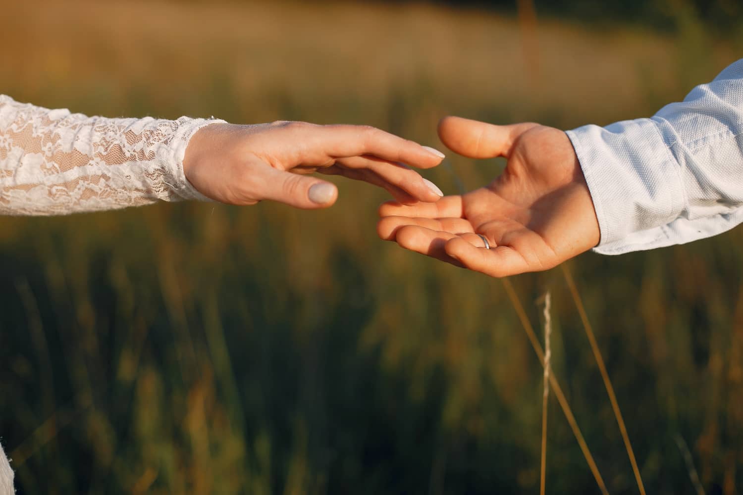 Frasi per promessa di matrimonio: quando le parole diventano eternità